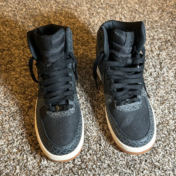 Wmns Air Force 1 Hi Premium 'Croc Black Gum' - Picture 2 of 5